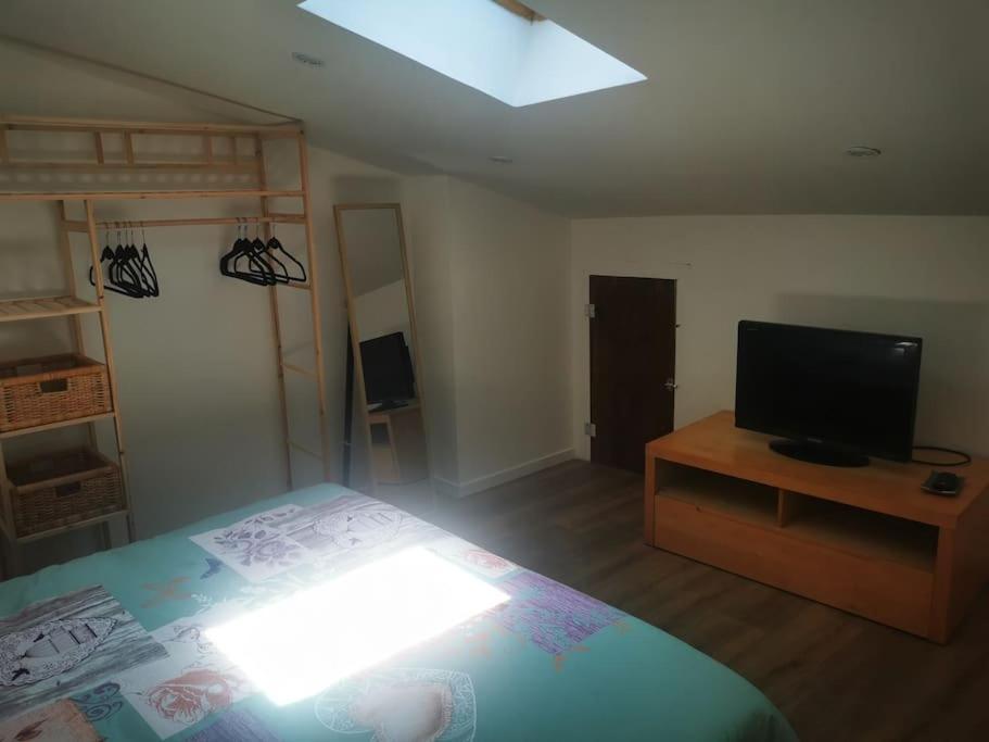 Appartement Avec Terrasse Saint-Martin-de-Brômes Buitenkant foto