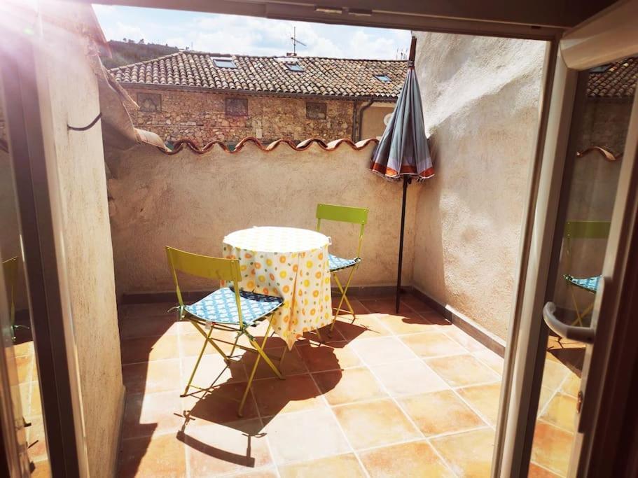 Appartement Avec Terrasse Saint-Martin-de-Brômes Buitenkant foto